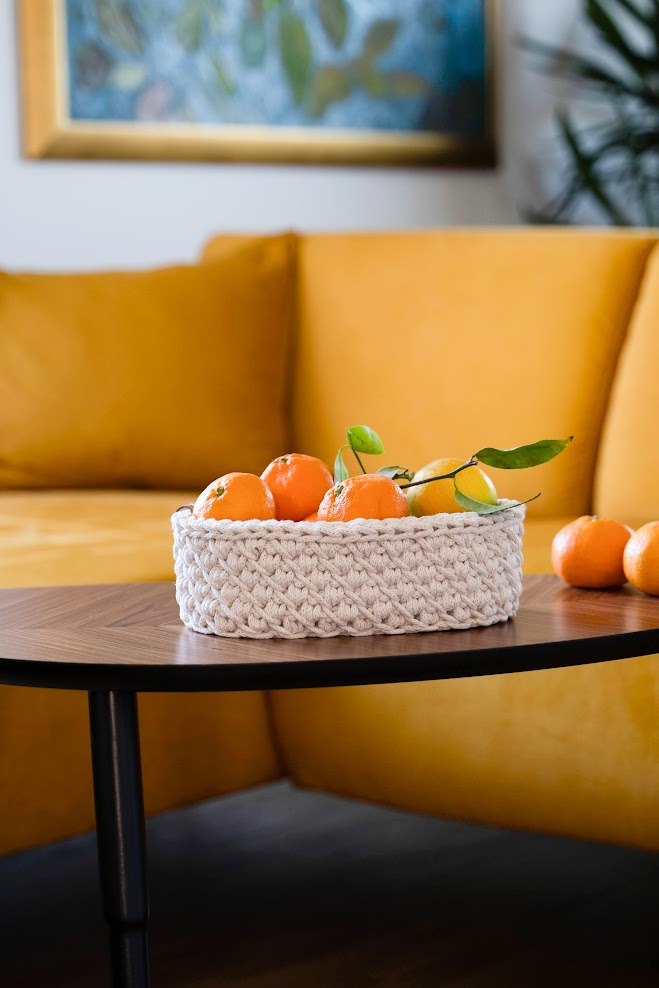 Ovalna kvačkana košara Oval cuteness KVAČKANINE.